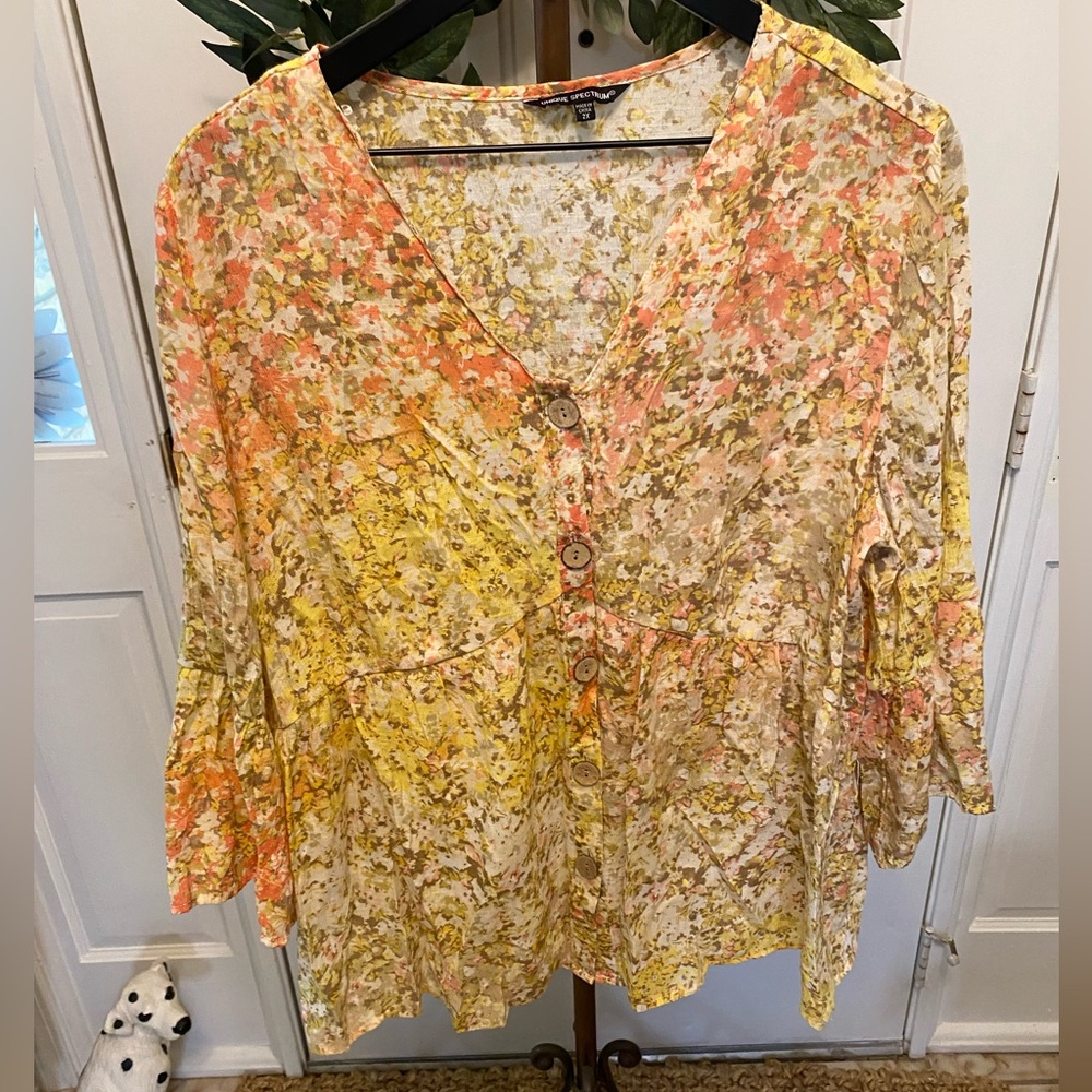 Unique Spectrum Watercolor Floral Top Lightweight 2X